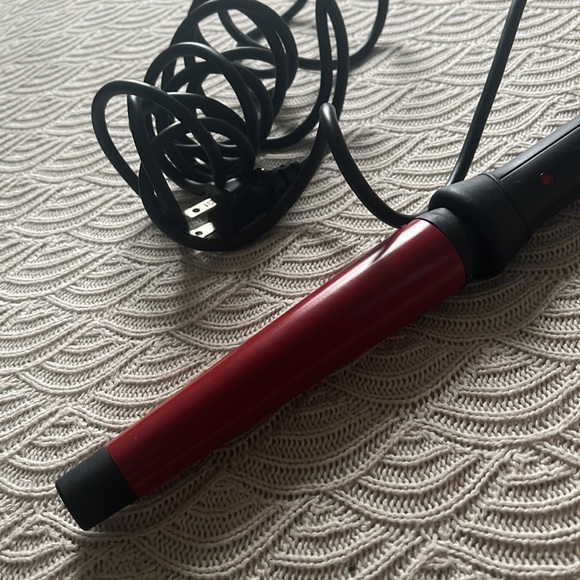 Clipless Curling Iron Wand 🤍 - Picture 4 of 8